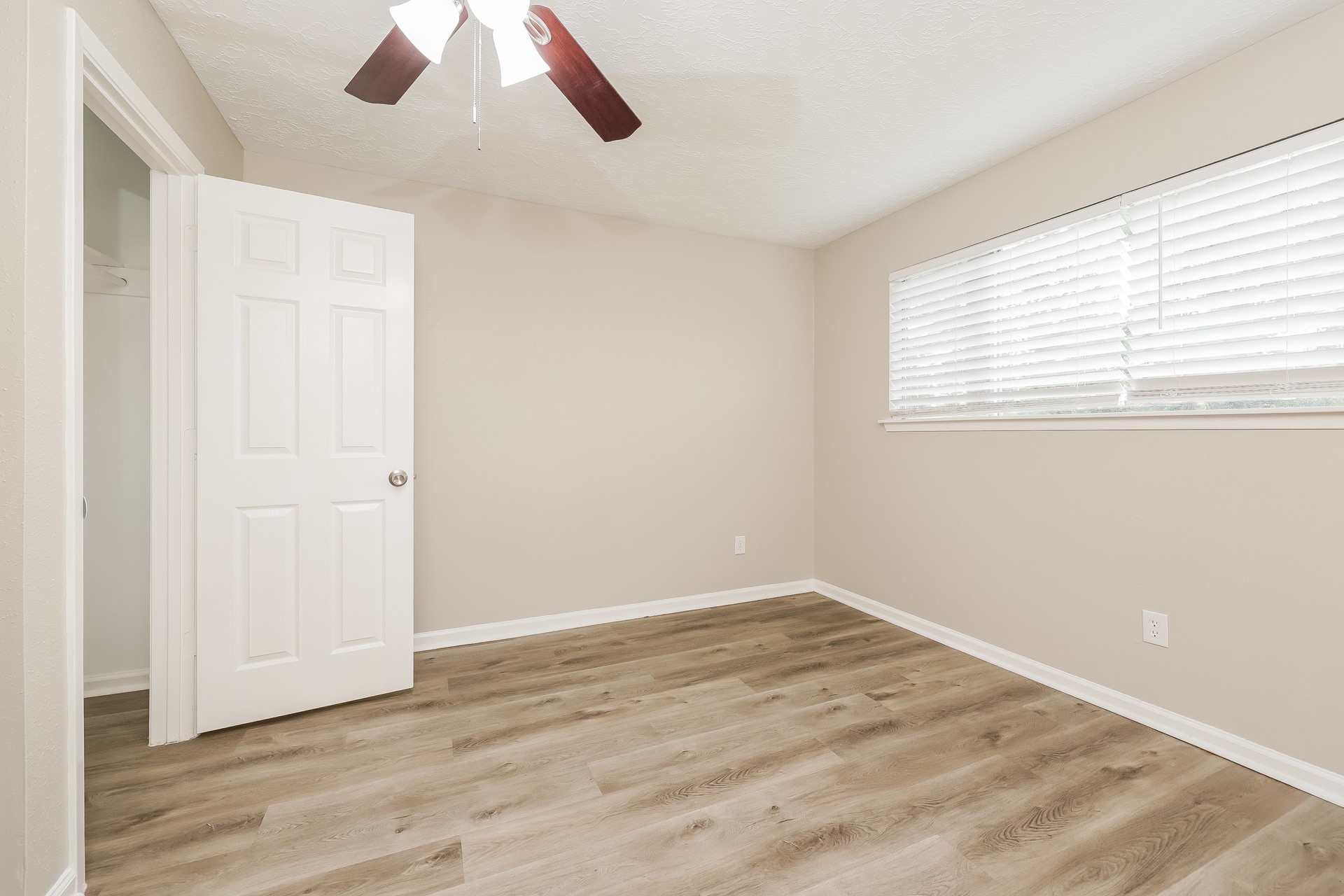 4911 Larksong Lane Spring, TX 77388 - Photo 15 of 17