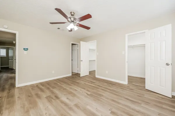 $1,935 | 4911 Larksong Lane, Spring, TX 77388