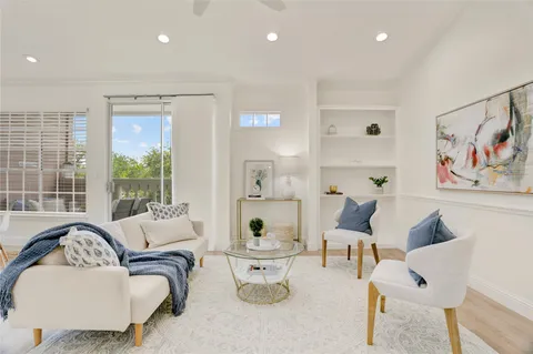 $255,000 | 2111 Welch Street, Unit A331, Houston, TX 77019