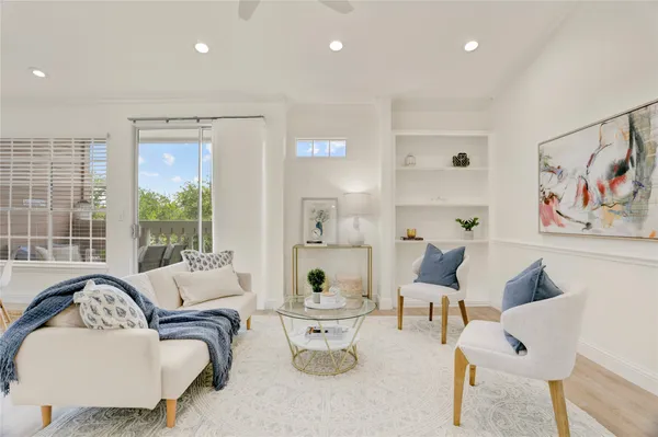 $255,000 | 2111 Welch Street, Unit A331, Houston, TX 77019