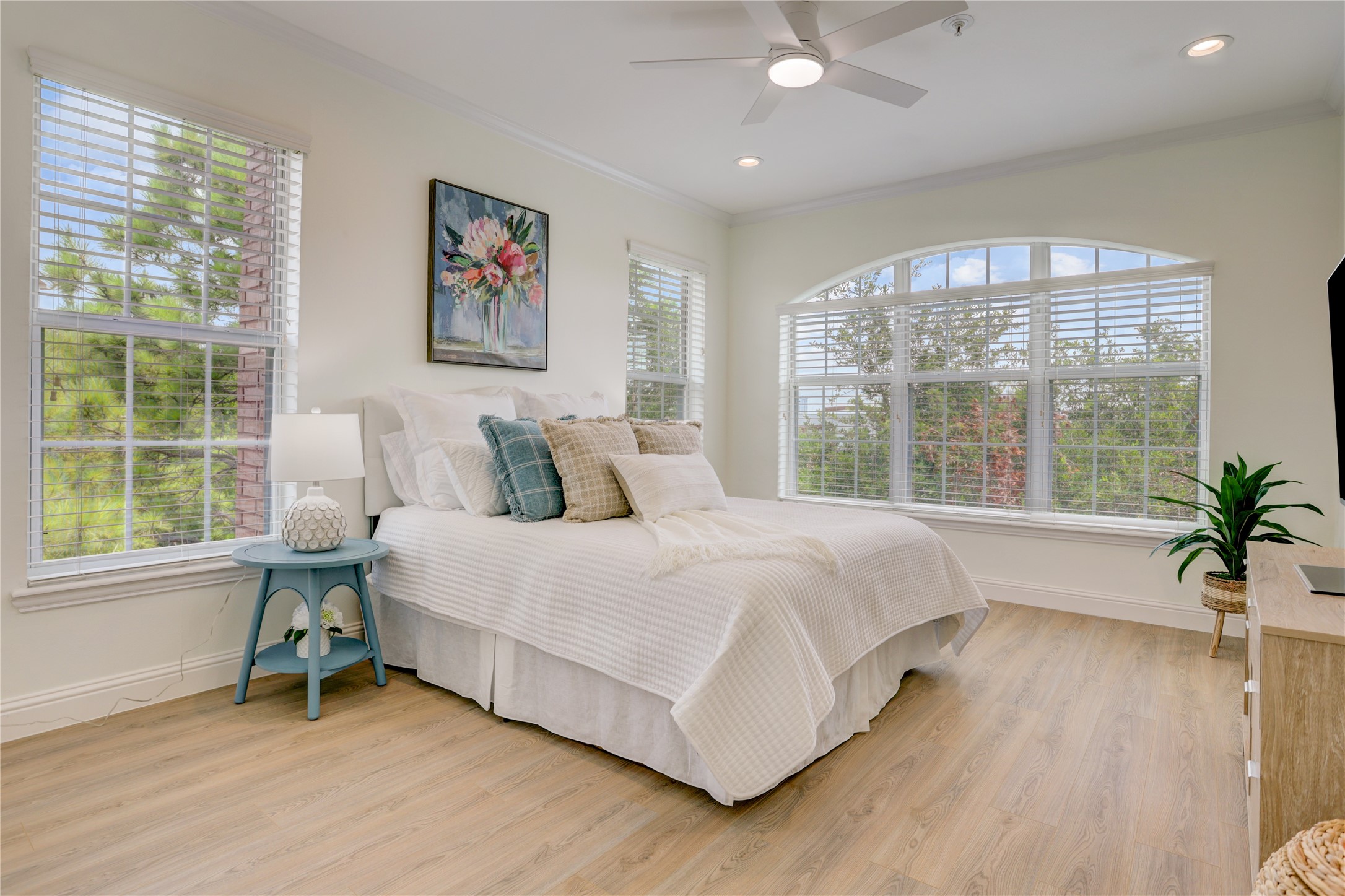 2111 Welch Street, Unit A331 Houston, TX 77019 - Photo 14 of 24