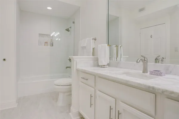 $255,000 | 2111 Welch Street, Unit A331, Houston, TX 77019