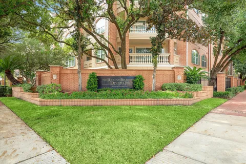 $235,000 | 2111 Welch Street, Unit A331, Houston, TX 77019