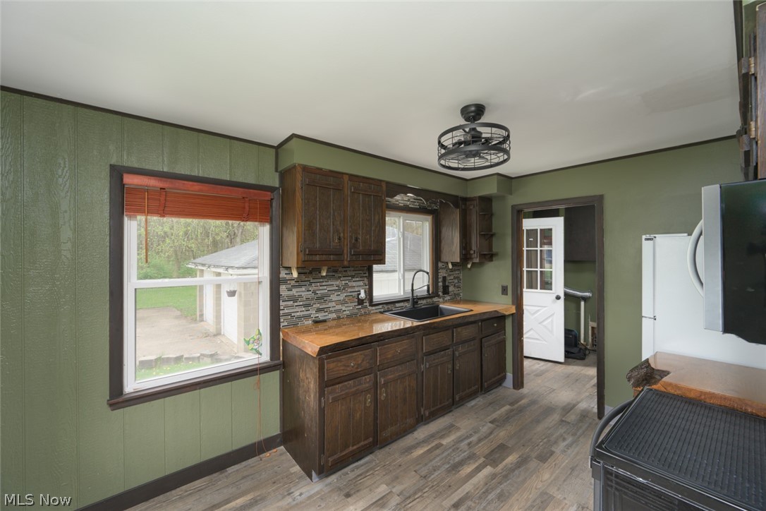 1603 Grandview Road Lake Milton, OH 44429 - Photo 23 of 35 New backsplash