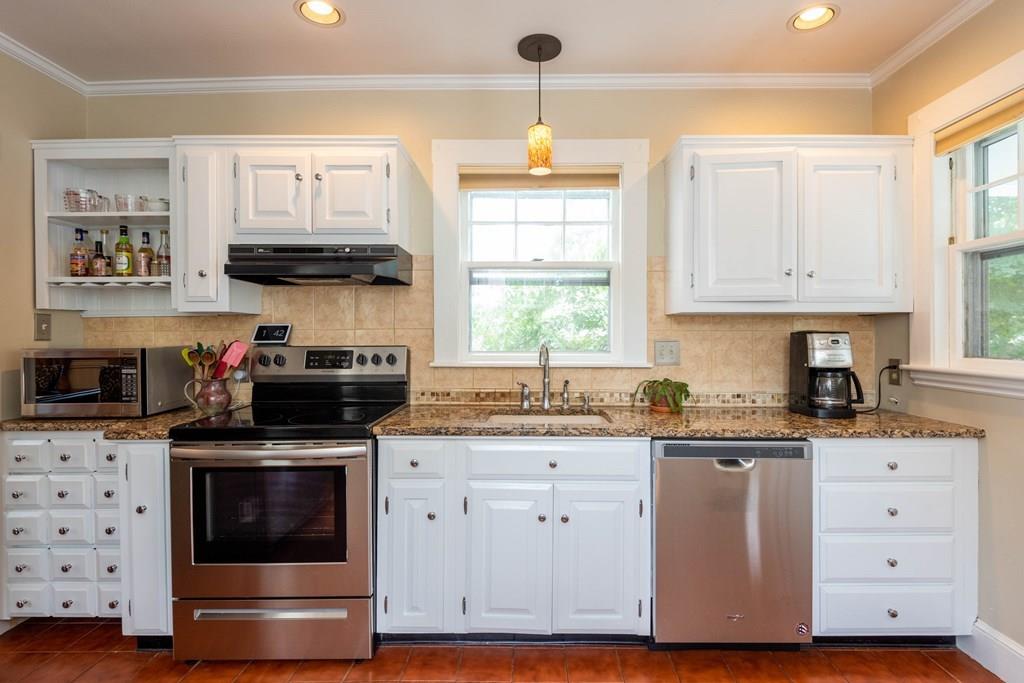 6 Magnolia Street Beverly, MA 01915 - Photo 17 of 42