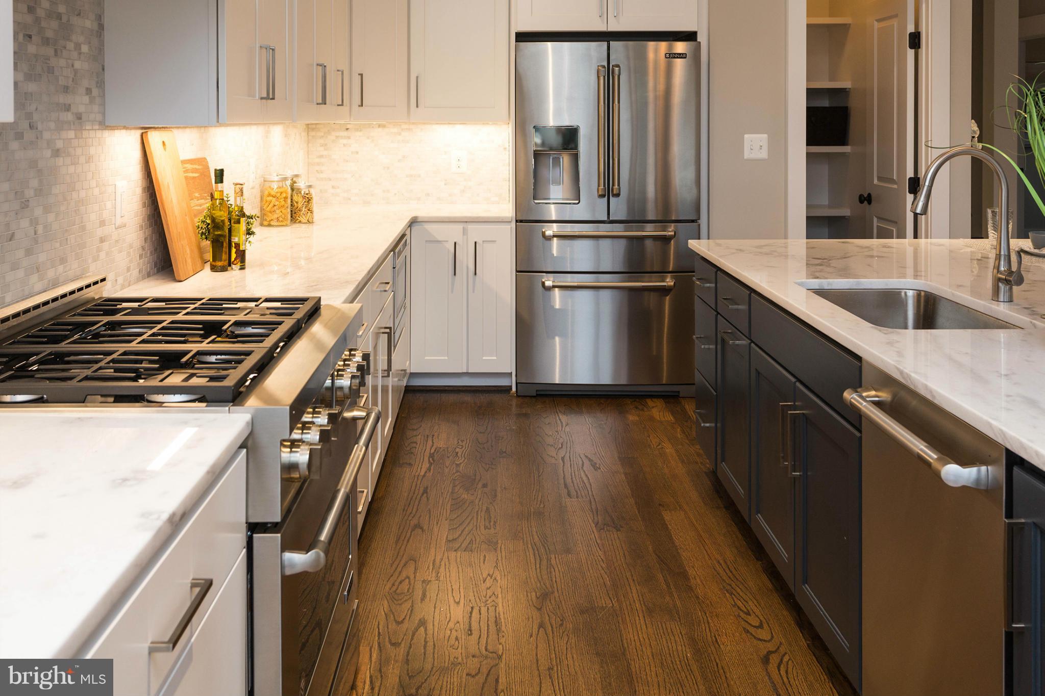 1943 Leonard Road Falls Church, VA 22043 - Photo 8 of 28 Kitchen