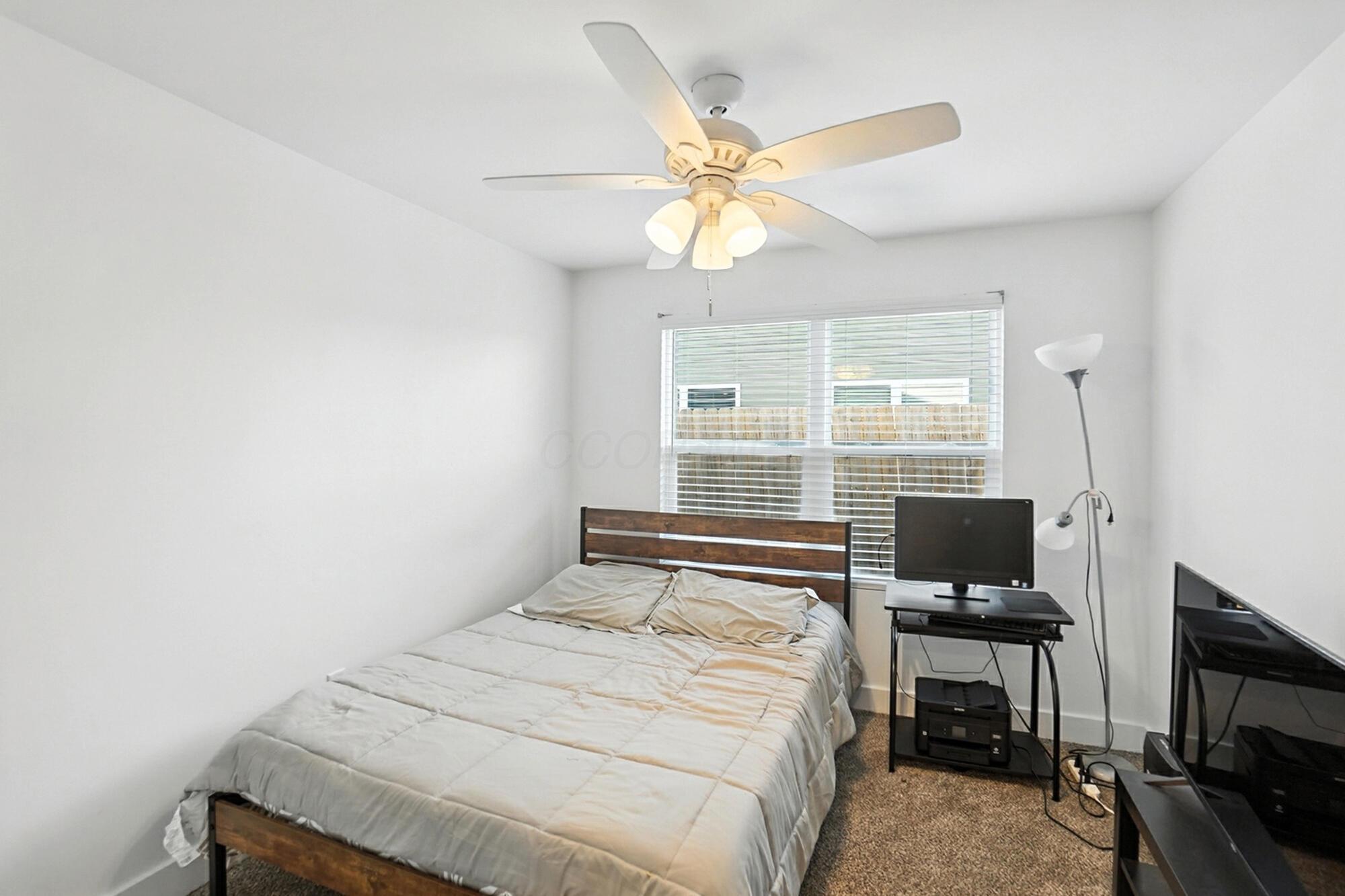 721 East McCreight Avenue Springfield, OH 45503 - Photo 18 of 28 Bedroom 3