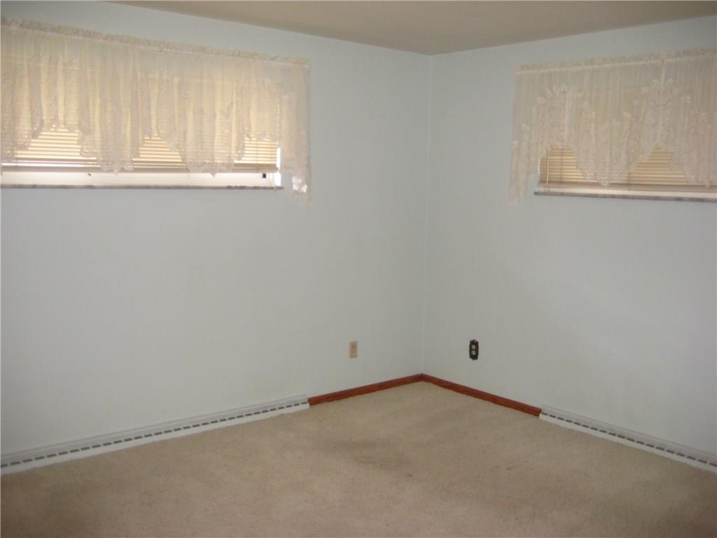 247 Barbara Drive McKees Rocks, PA 15136 - Photo 10 of 16