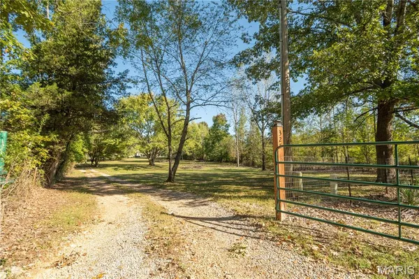 $199,900 | 325 County Road 467, Poplar Bluff, MO 63901