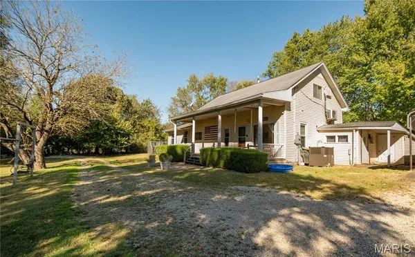 $199,900 | 325 County Road 467, Poplar Bluff, MO 63901