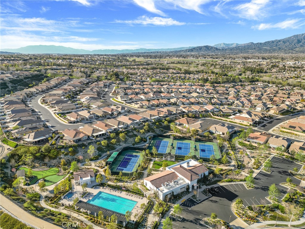 312 Pipe Springs Beaumont, CA 92223 - Photo 36 of 44