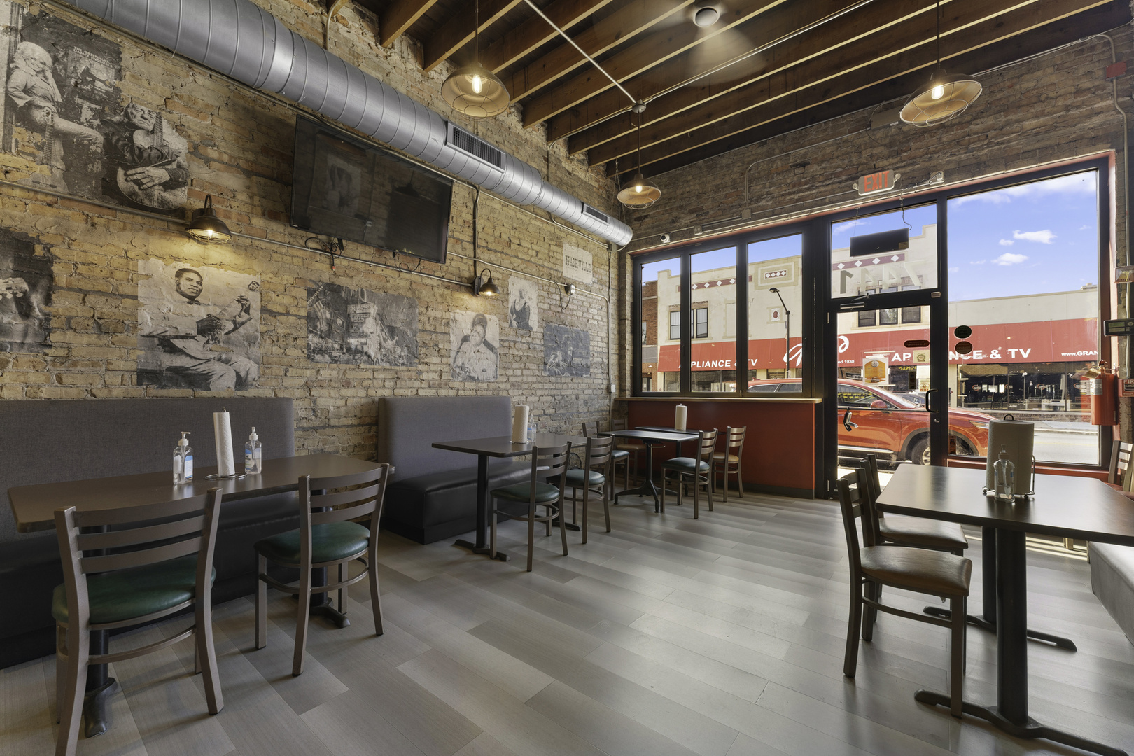 7441 Madison Street Forest Park, IL 60130 - Photo 3 of 21