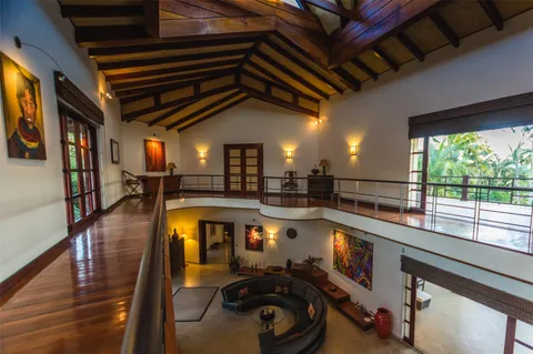 $16,000,000 | 123 Llanos Del Coyol 20113