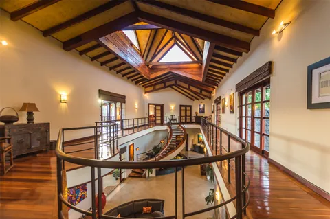 $16,000,000 | 123 Llanos Del Coyol 20113