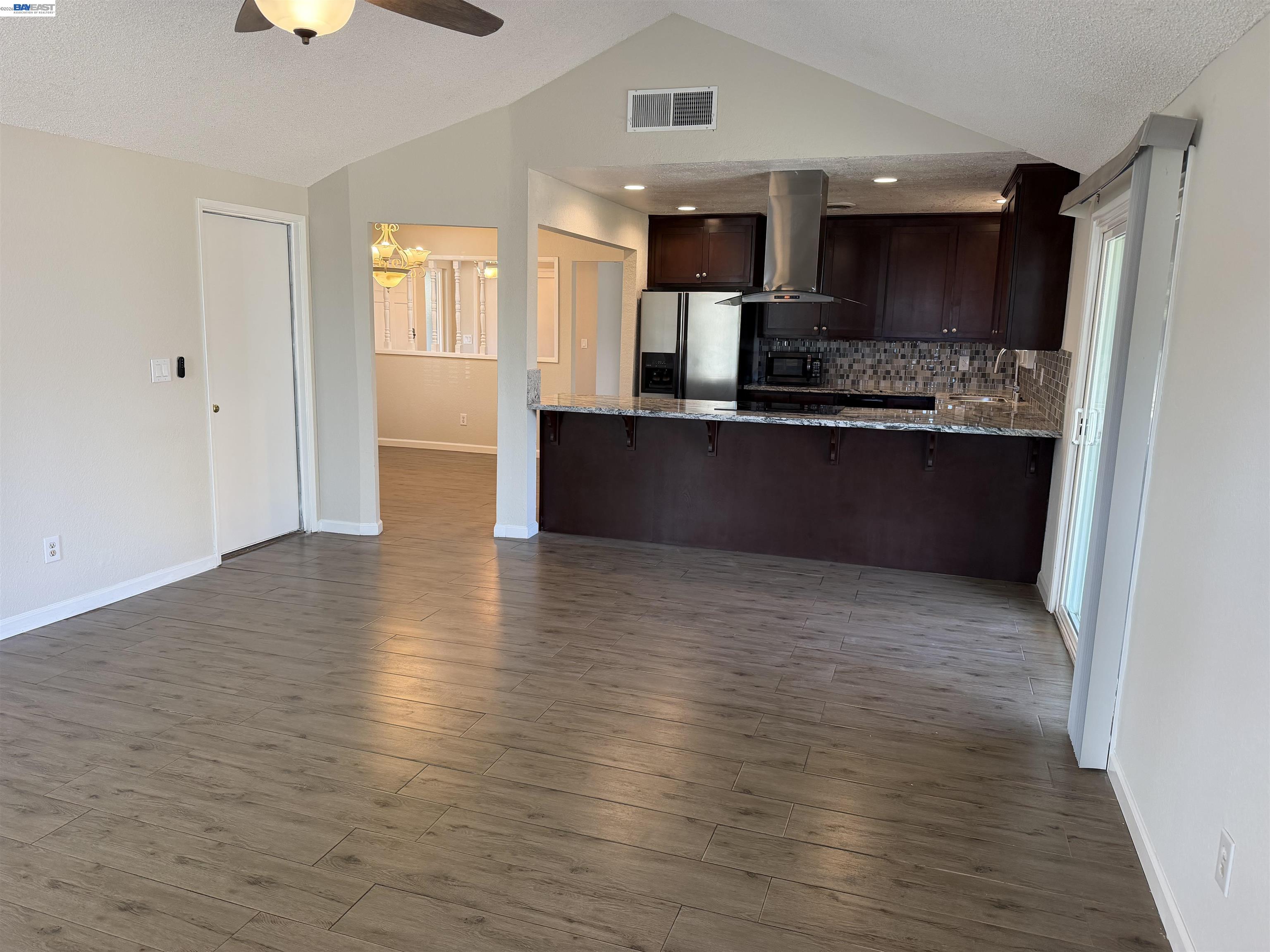 1004 Stonum Road Modesto, CA 95351 - Photo 9 of 29 Gallery Image 9