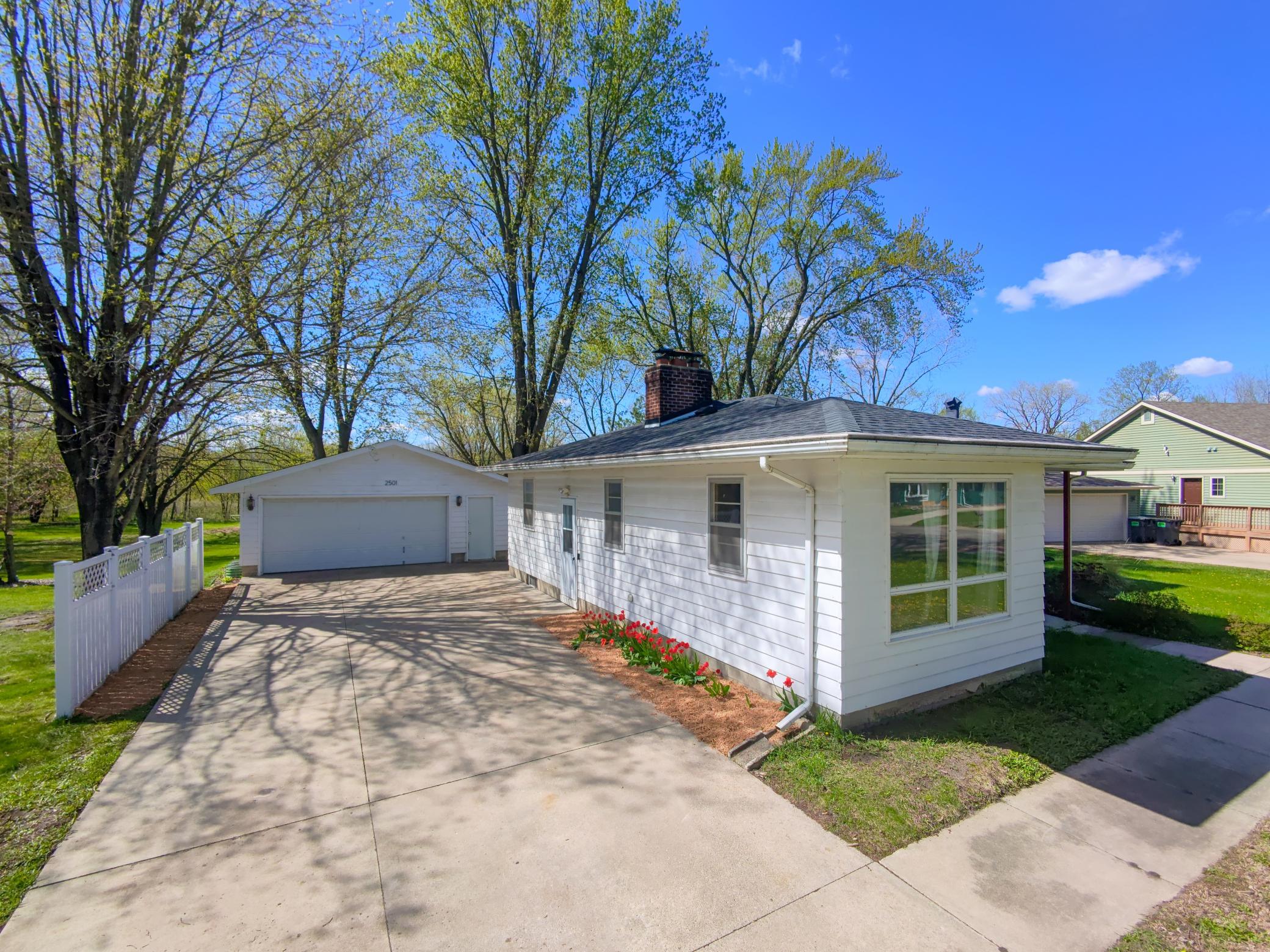2501 Pearl Court Southeast Rochester, MN 55904 - Photo 2 of 18