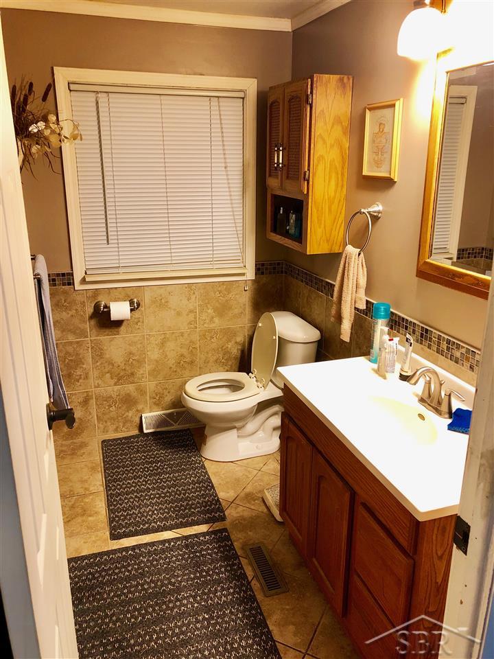 4910 Cherokee Road Saginaw, MI 48604 - Photo 14 of 21 31389262-13.JPG