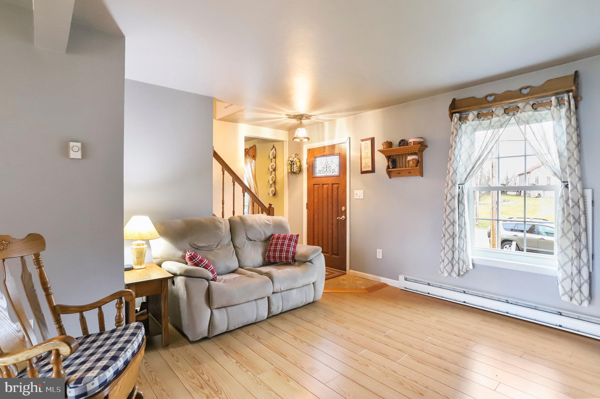 81 Trevanion Road Taneytown, MD 21787 - Photo 4 of 38