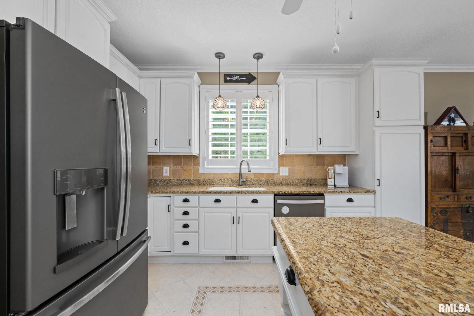 126 9th Street Hampton, IL 61256 - Photo 19 of 65