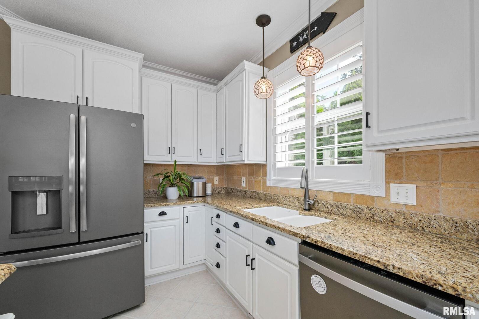 126 9th Street Hampton, IL 61256 - Photo 20 of 65