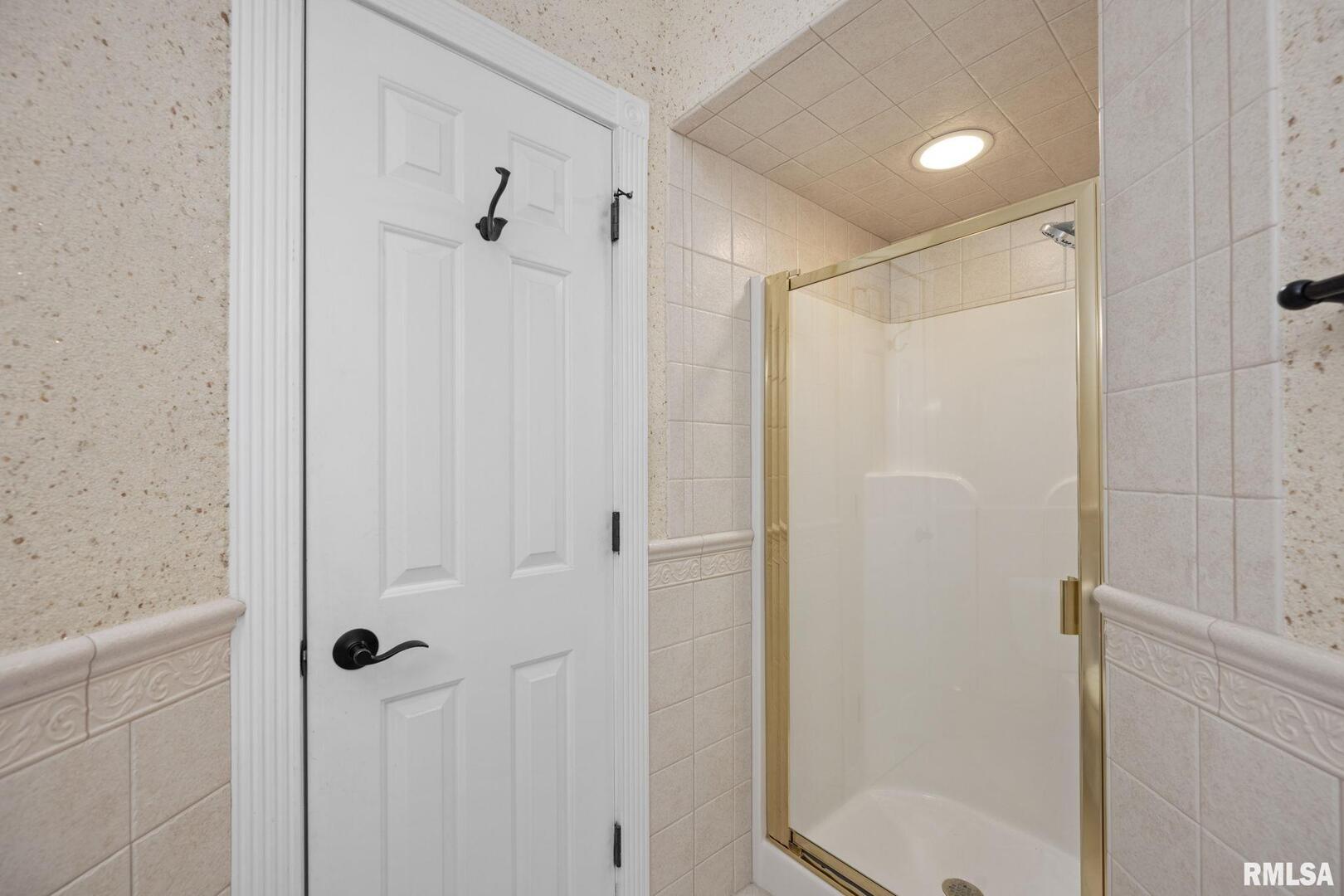 126 9th Street Hampton, IL 61256 - Photo 33 of 65