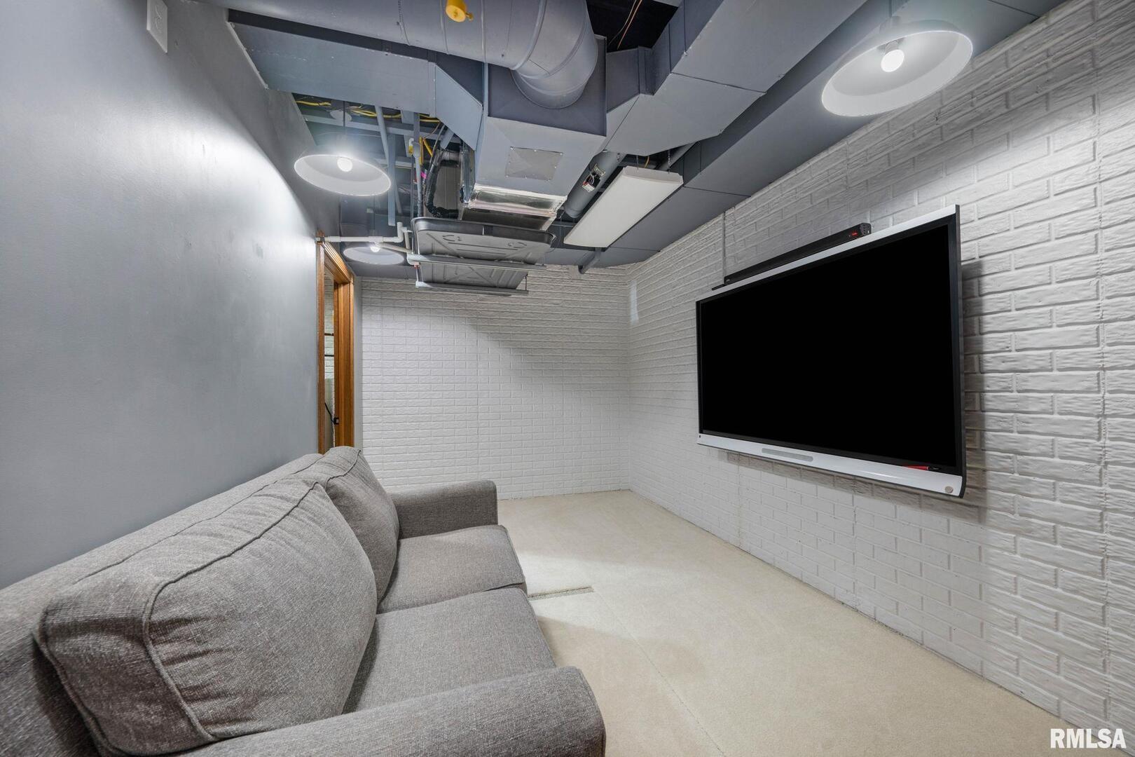 126 9th Street Hampton, IL 61256 - Photo 49 of 65