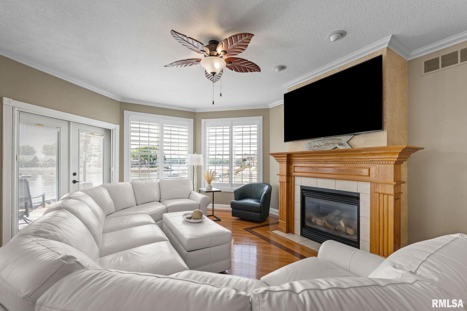 126 9th Street Hampton, IL 61256 - Photo 10 of 65