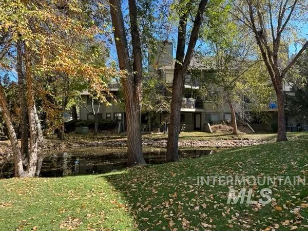 $284,000 | 3719 South Gekeler Lane, Unit 44, Boise, ID 83706