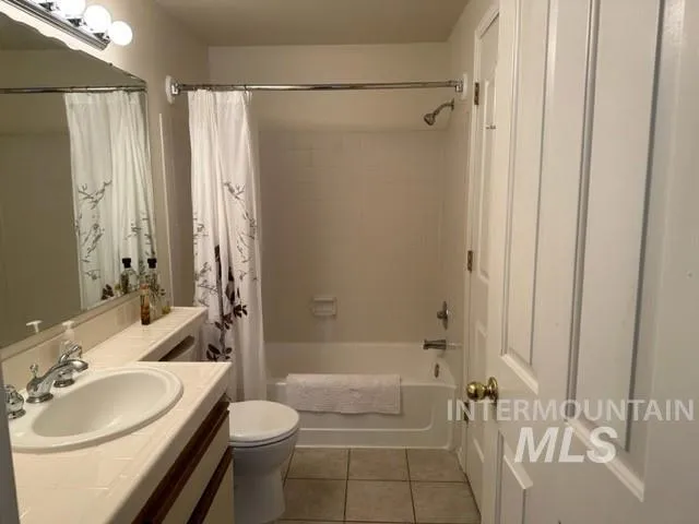 $284,000 | 3719 South Gekeler Lane, Unit 44, Boise, ID 83706