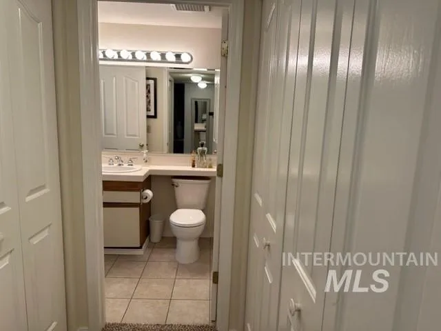 $284,000 | 3719 South Gekeler Lane, Unit 44, Boise, ID 83706