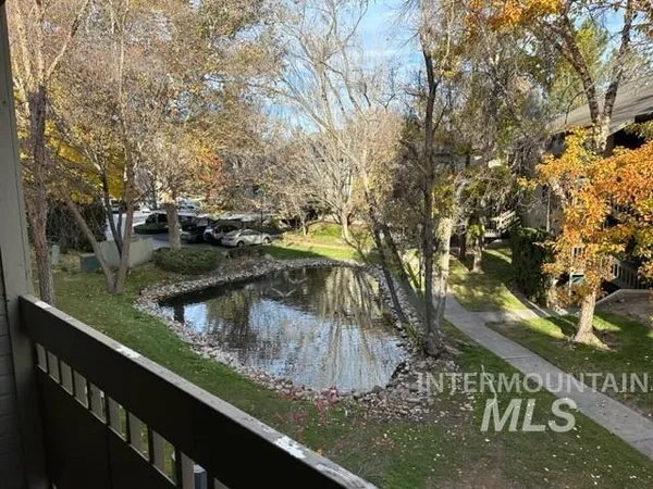 $284,000 | 3719 South Gekeler Lane, Unit 44, Boise, ID 83706