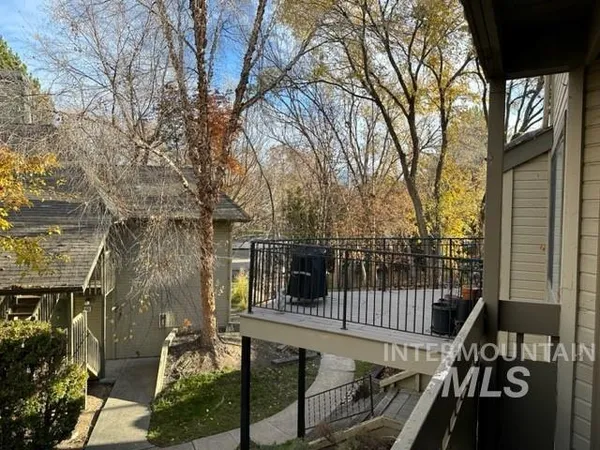 $284,000 | 3719 South Gekeler Lane, Unit 44, Boise, ID 83706