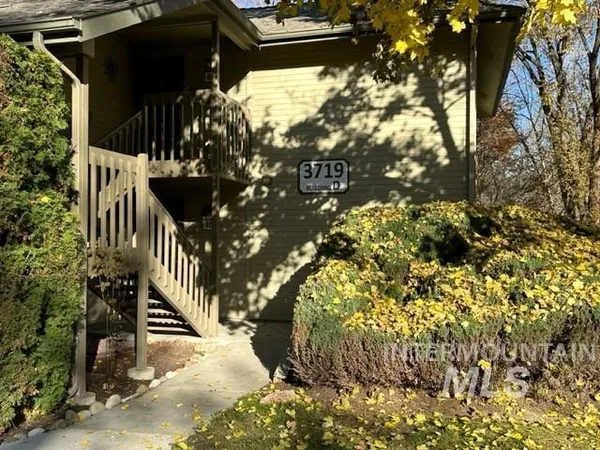 $284,000 | 3719 South Gekeler Lane, Unit 44, Boise, ID 83706