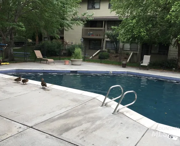 $284,000 | 3719 South Gekeler Lane, Unit 44, Boise, ID 83706