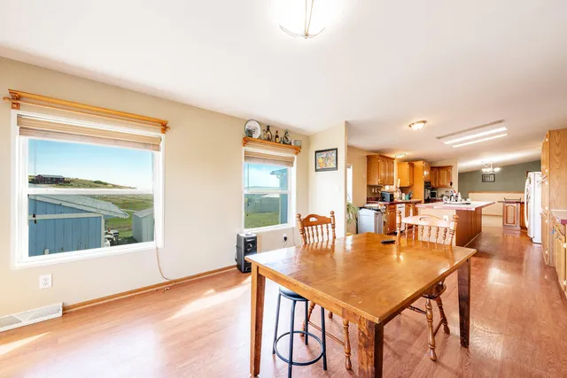 $524,900 | 40 Upper Prairie Dog Road, Banner, WY 82832