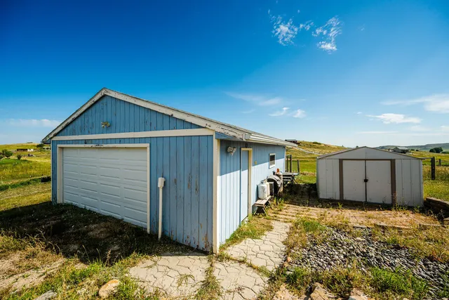 $524,900 | 40 Upper Prairie Dog Road, Banner, WY 82832