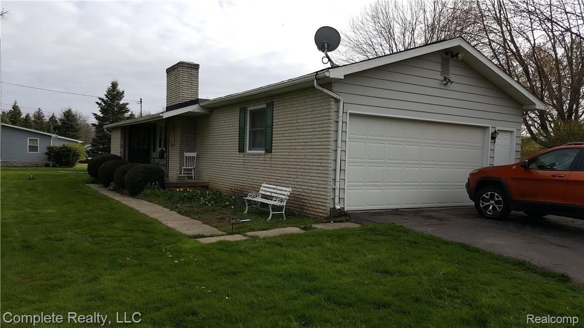 6035 North Belsay Road Flint, MI 48506 - Photo 23 of 23 20160429_175841.jpg