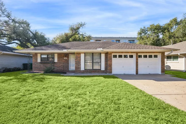 $2,400 | 1807 Locksford Street, Houston, TX 77008