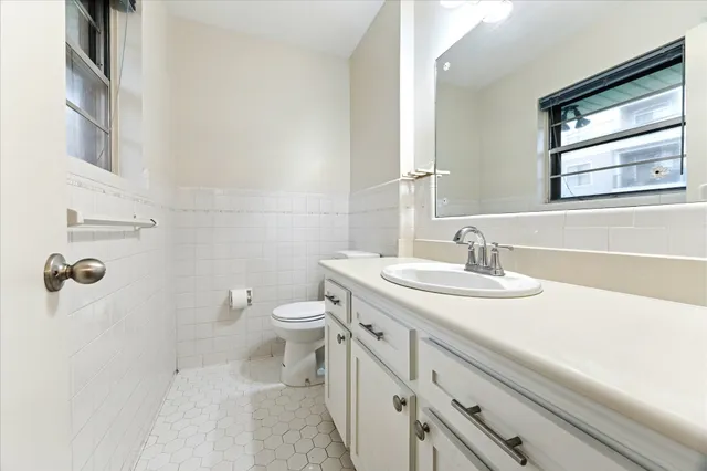 $2,400 | 1807 Locksford Street, Houston, TX 77008