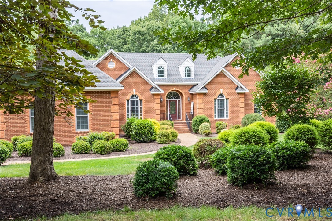13902 Summersedge Terrace Chesterfield, VA 23832 - Photo 2 of 30 a front view of a house with garden