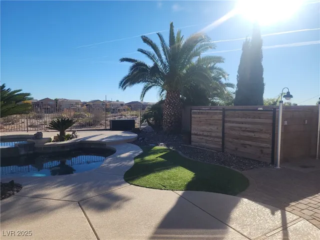 $3,500 | 8224 Imperial Lakes Street, Las Vegas, NV 89131