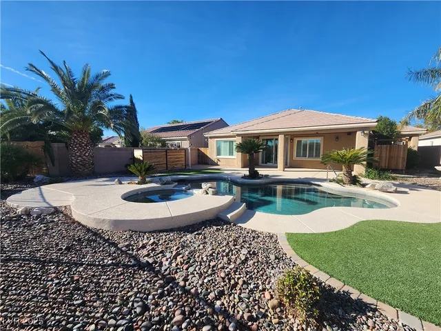 $3,500 | 8224 Imperial Lakes Street, Las Vegas, NV 89131