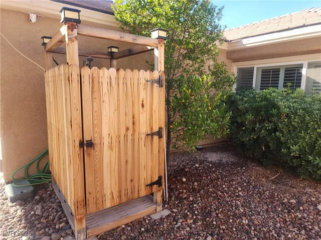 $3,500 | 8224 Imperial Lakes Street, Las Vegas, NV 89131