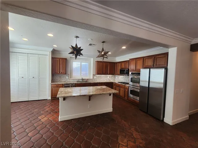 $3,500 | 8224 Imperial Lakes Street, Las Vegas, NV 89131