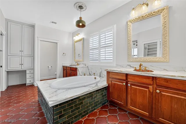 $3,500 | 8224 Imperial Lakes Street, Las Vegas, NV 89131