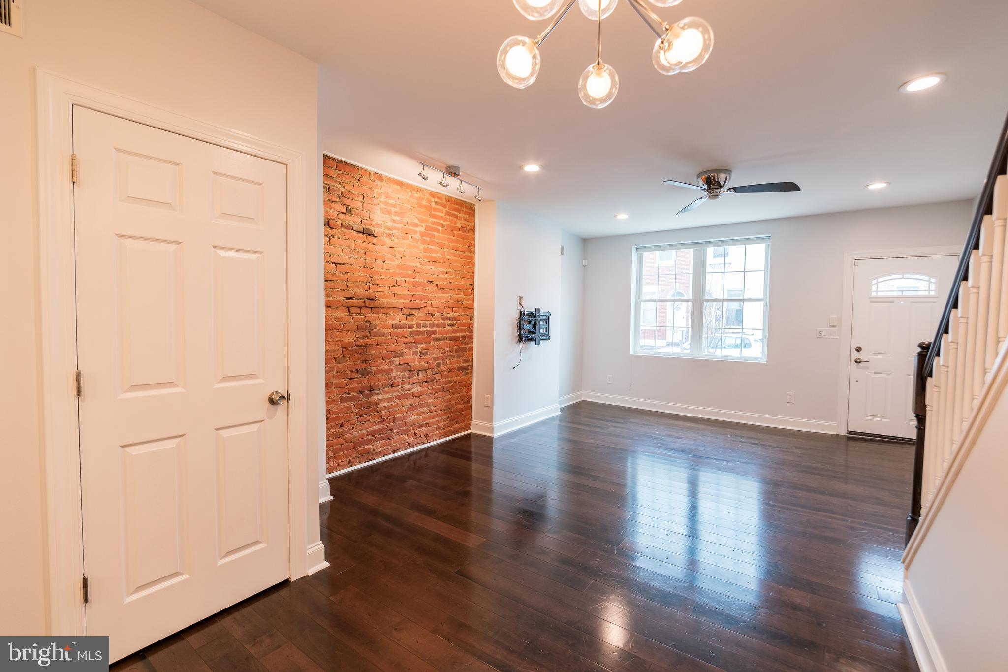 2017 Carpenter Street Philadelphia, PA 19146 - Photo 7 of 46