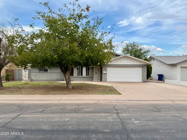 a house view with a outdoor space