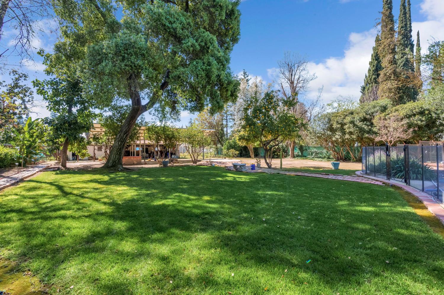 5626 East Butler Avenue Fresno, CA 93727 - Photo 57 of 59