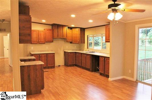 830 Walnut Hill Road Campobello, SC 29322 - Photo 7 of 25