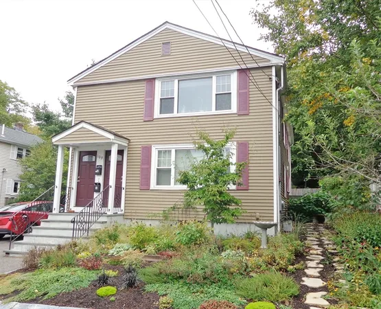 $2,800 | 109 Fayette Street, Unit 2, Watertown, MA 02472